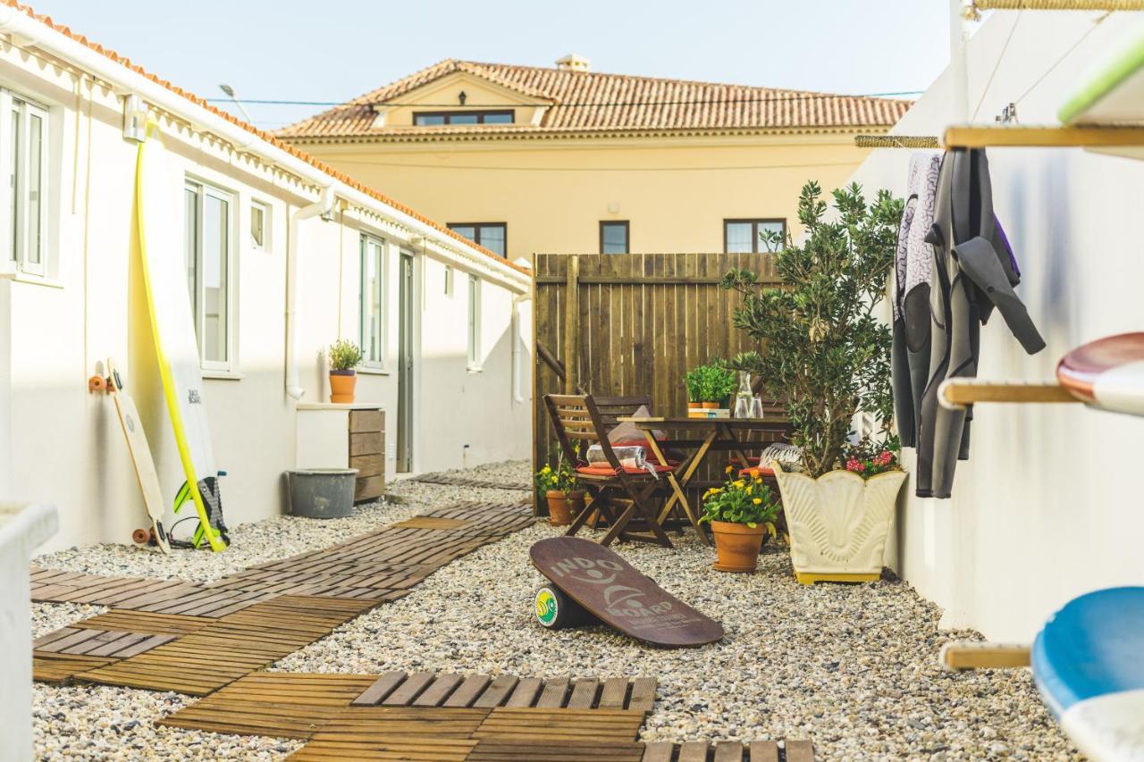 Soulsurfcamp Portugal Bed & Breakfast Peniche Exterior photo